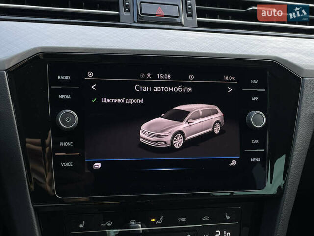 Серый Фольксваген Пассат, объемом двигателя 2 л и пробегом 195 тыс. км за 20954 $, фото 63 на Automoto.ua