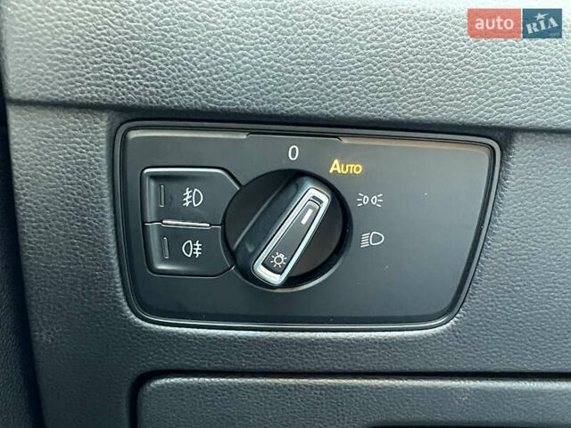 Серый Фольксваген Пассат, объемом двигателя 2 л и пробегом 195 тыс. км за 20954 $, фото 46 на Automoto.ua