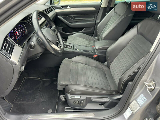 Серый Фольксваген Пассат, объемом двигателя 2 л и пробегом 181 тыс. км за 26699 $, фото 64 на Automoto.ua