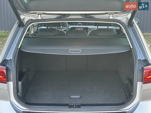 Сірий Фольксваген Пассат, об'ємом двигуна 1.97 л та пробігом 226 тис. км за 23999 $, фото 86 на Automoto.ua