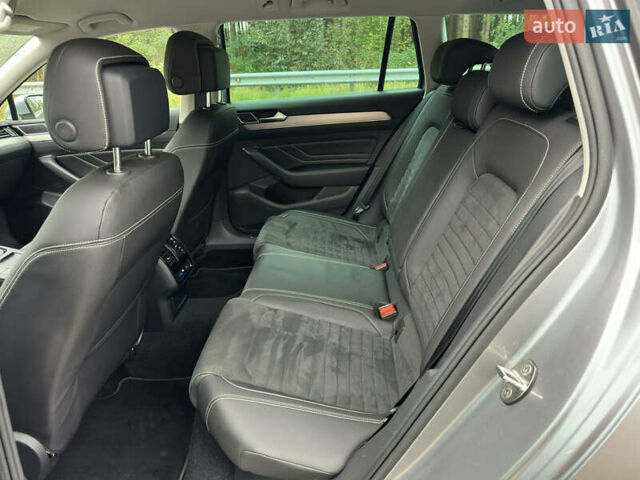 Серый Фольксваген Пассат, объемом двигателя 2 л и пробегом 181 тыс. км за 26499 $, фото 68 на Automoto.ua