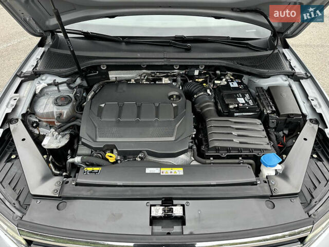 Серый Фольксваген Пассат, объемом двигателя 2 л и пробегом 181 тыс. км за 26699 $, фото 126 на Automoto.ua