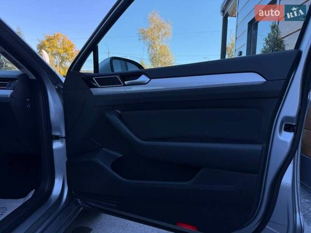 Серый Фольксваген Пассат, объемом двигателя 1.97 л и пробегом 179 тыс. км за 20900 $, фото 48 на Automoto.ua