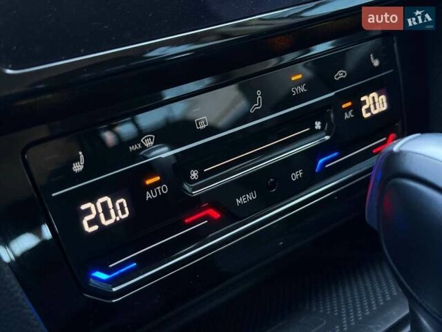 Серый Фольксваген Пассат, объемом двигателя 1.97 л и пробегом 179 тыс. км за 20900 $, фото 31 на Automoto.ua