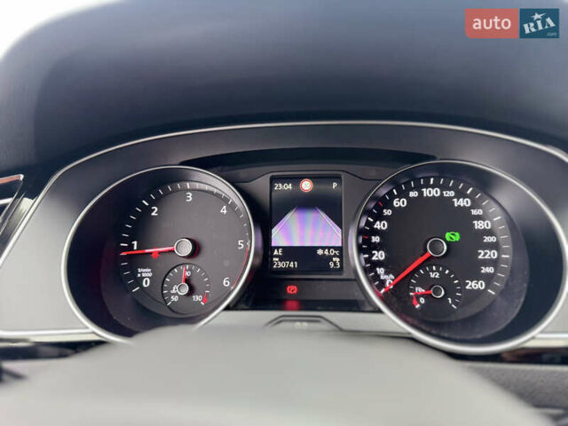 Серый Фольксваген Пассат, объемом двигателя 2 л и пробегом 220 тыс. км за 20500 $, фото 58 на Automoto.ua