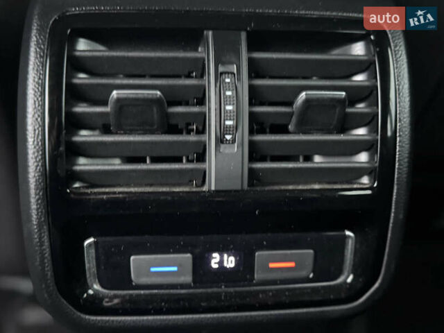 Фольксваген Пассат 2021 в Стрые на Automoto.ua Серый Фольксваген Пассат, объемом двигателя 1.97 л и пробегом 190 тыс. км за 19999 $, фото 19 на Automoto.ua