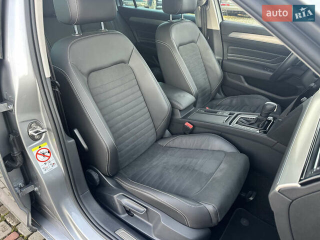 Сірий Фольксваген Пассат, об'ємом двигуна 1.97 л та пробігом 226 тис. км за 23999 $, фото 56 на Automoto.ua