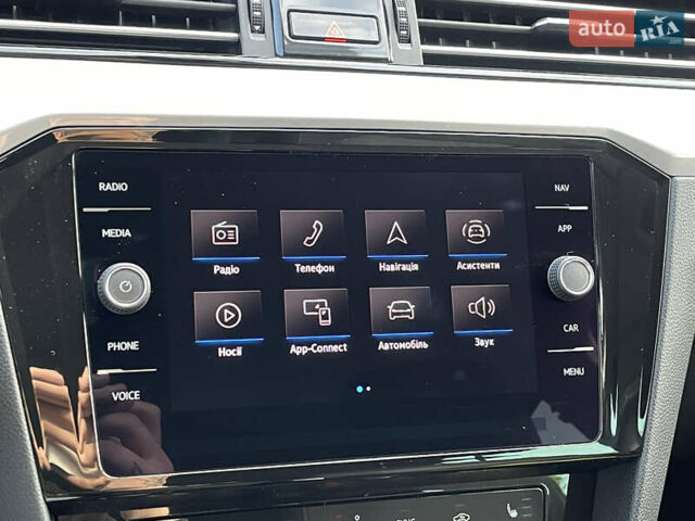 Серый Фольксваген Пассат, объемом двигателя 2 л и пробегом 195 тыс. км за 20954 $, фото 52 на Automoto.ua