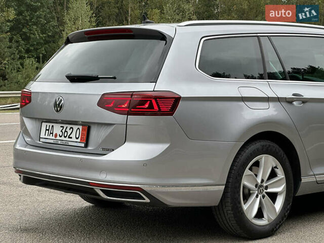 Серый Фольксваген Пассат, объемом двигателя 2 л и пробегом 181 тыс. км за 26699 $, фото 56 на Automoto.ua