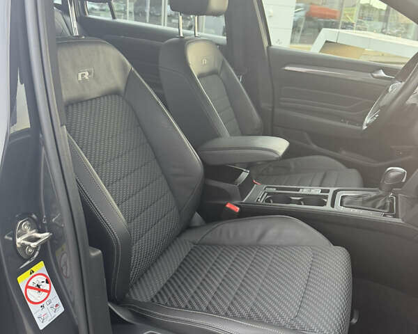 Серый Фольксваген Пассат, объемом двигателя 2 л и пробегом 208 тыс. км за 22750 $, фото 29 на Automoto.ua