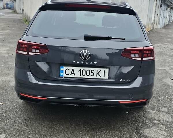 Серый Фольксваген Пассат, объемом двигателя 1.97 л и пробегом 220 тыс. км за 18500 $, фото 4 на Automoto.ua