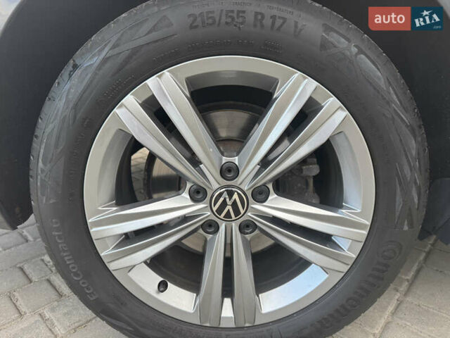 Серый Фольксваген Пассат, объемом двигателя 2 л и пробегом 208 тыс. км за 22700 $, фото 48 на Automoto.ua