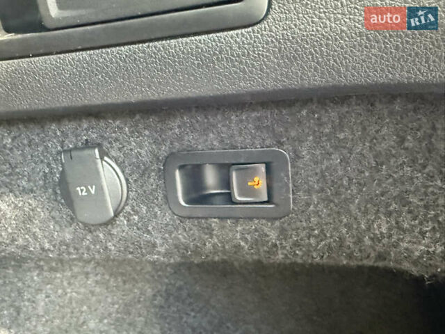 Сірий Фольксваген Пассат, об'ємом двигуна 1.4 л та пробігом 162 тис. км за 24999 $, фото 33 на Automoto.ua