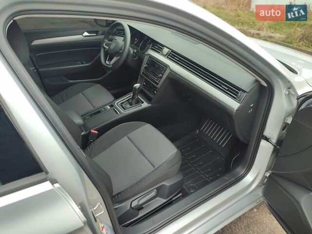 Серый Фольксваген Пассат, объемом двигателя 1.97 л и пробегом 210 тыс. км за 20000 $, фото 33 на Automoto.ua