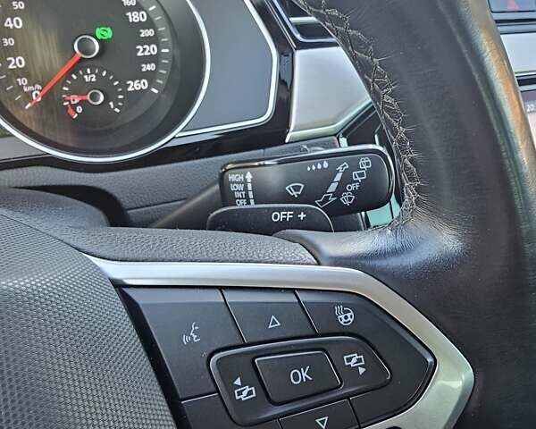 Серый Фольксваген Пассат, объемом двигателя 1.97 л и пробегом 222 тыс. км за 21950 $, фото 28 на Automoto.ua