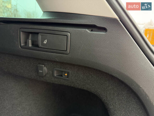 Сірий Фольксваген Пассат, об'ємом двигуна 2 л та пробігом 220 тис. км за 23975 $, фото 38 на Automoto.ua