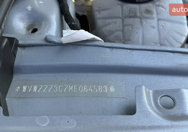 Серый Фольксваген Пассат, объемом двигателя 1.97 л и пробегом 175 тыс. км за 22741 $, фото 47 на Automoto.ua