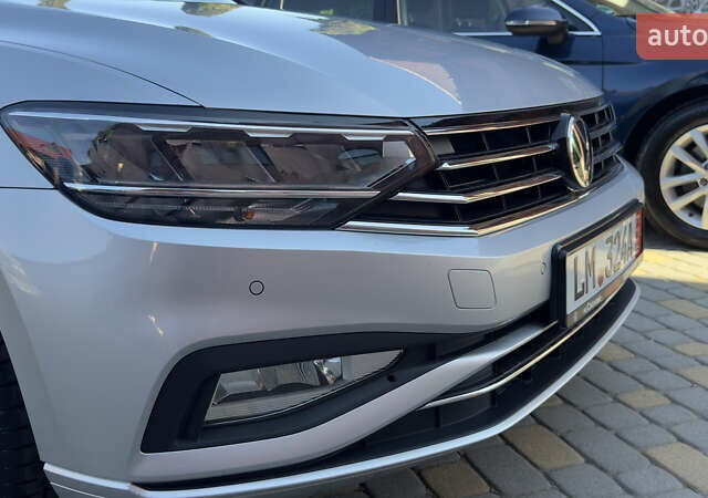 Серый Фольксваген Пассат, объемом двигателя 1.97 л и пробегом 175 тыс. км за 22741 $, фото 52 на Automoto.ua