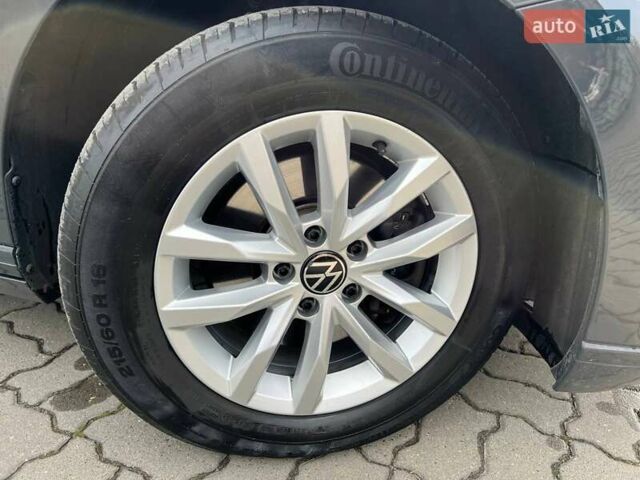 Фольксваген Пассат 2021 у Луцьку на Automoto.ua Сірий Фольксваген Пассат, об'ємом двигуна 1.97 л та пробігом 160 тис. км за 22300 $, фото 8 на Automoto.ua
