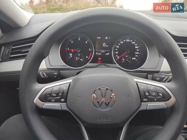 Серый Фольксваген Пассат, объемом двигателя 1.97 л и пробегом 210 тыс. км за 20000 $, фото 44 на Automoto.ua
