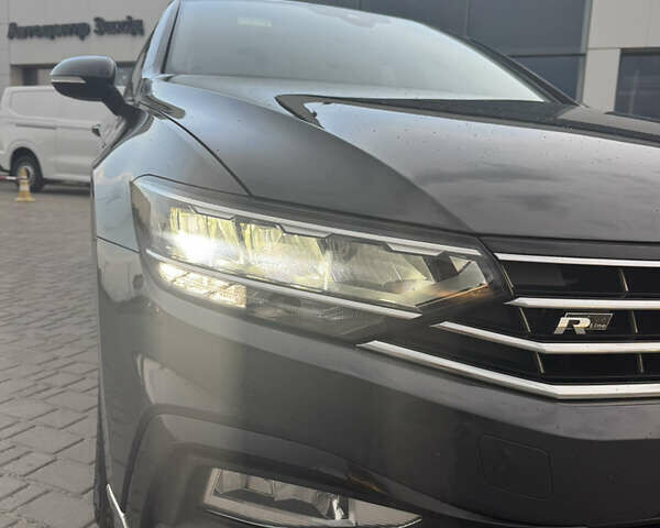 Серый Фольксваген Пассат, объемом двигателя 2 л и пробегом 208 тыс. км за 22700 $, фото 18 на Automoto.ua