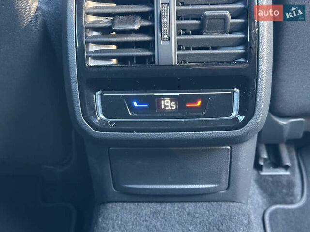 Серый Фольксваген Пассат, объемом двигателя 2 л и пробегом 208 тыс. км за 21999 $, фото 61 на Automoto.ua