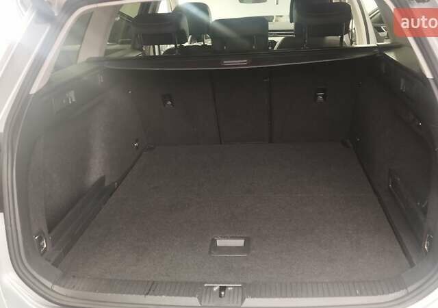 Сірий Фольксваген Пассат, об'ємом двигуна 2 л та пробігом 230 тис. км за 21300 $, фото 23 на Automoto.ua