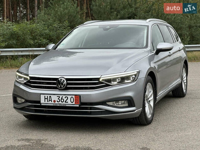 Серый Фольксваген Пассат, объемом двигателя 2 л и пробегом 181 тыс. км за 26699 $, фото 7 на Automoto.ua