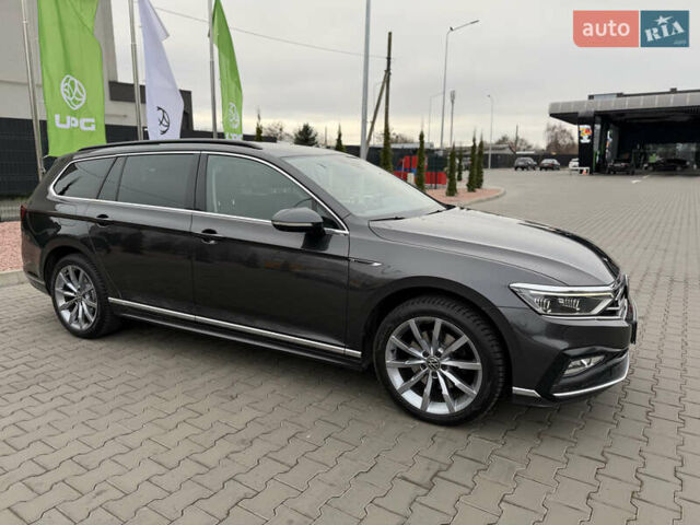 Сірий Фольксваген Пассат, об'ємом двигуна 2 л та пробігом 220 тис. км за 23975 $, фото 7 на Automoto.ua