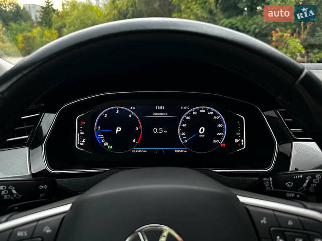 Фольксваген Пассат 2021 в Житомире на Automoto.ua Серый Фольксваген Пассат, объемом двигателя 1.97 л и пробегом 186 тыс. км за 24000 $, фото 15 на Automoto.ua