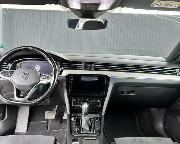 Сірий Фольксваген Пассат, об'ємом двигуна 2 л та пробігом 248 тис. км за 23900 $, фото 25 на Automoto.ua