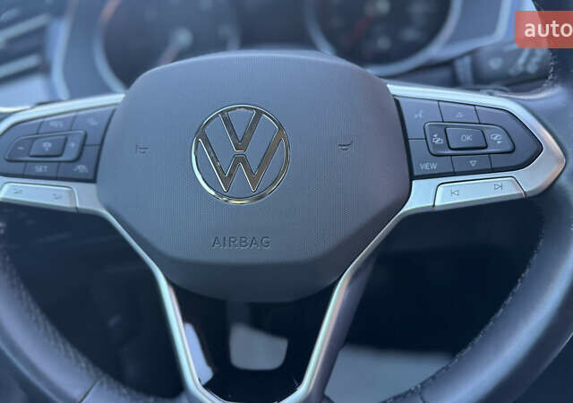 Серый Фольксваген Пассат, объемом двигателя 1.97 л и пробегом 175 тыс. км за 22741 $, фото 62 на Automoto.ua