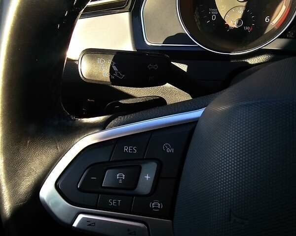 Серый Фольксваген Пассат, объемом двигателя 1.97 л и пробегом 222 тыс. км за 21950 $, фото 26 на Automoto.ua