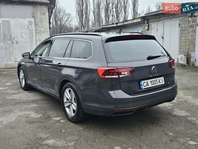 Серый Фольксваген Пассат, объемом двигателя 1.97 л и пробегом 220 тыс. км за 18500 $, фото 5 на Automoto.ua