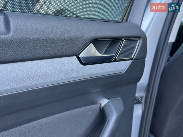 Серый Фольксваген Пассат, объемом двигателя 2 л и пробегом 208 тыс. км за 21999 $, фото 53 на Automoto.ua