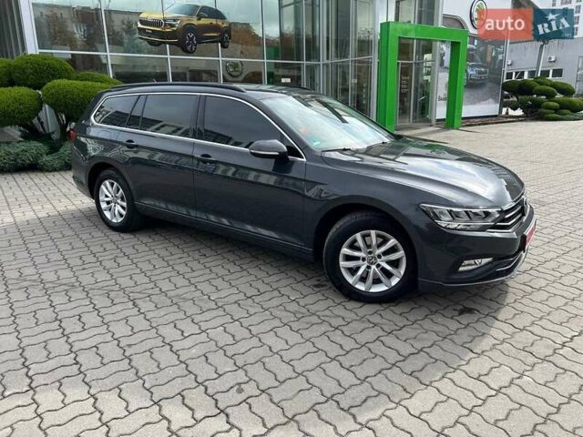 Фольксваген Пассат 2021 у Луцьку на Automoto.ua Сірий Фольксваген Пассат, об'ємом двигуна 1.97 л та пробігом 160 тис. км за 22300 $, фото 1 на Automoto.ua