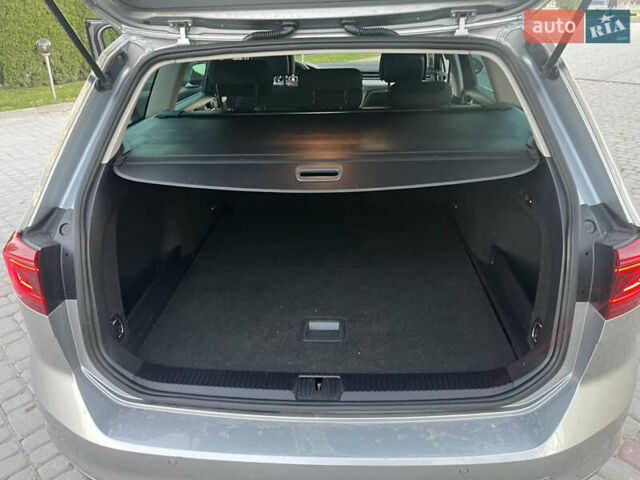 Серый Фольксваген Пассат, объемом двигателя 1.97 л и пробегом 195 тыс. км за 22500 $, фото 33 на Automoto.ua