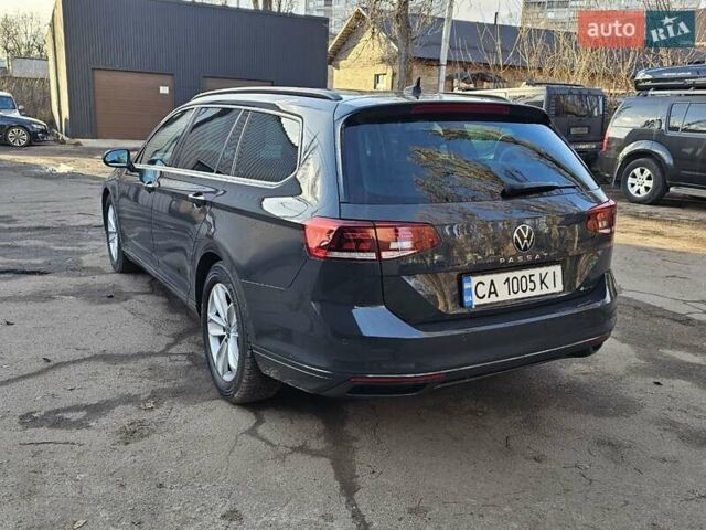 Сірий Фольксваген Пассат, об'ємом двигуна 1.97 л та пробігом 220 тис. км за 18000 $, фото 4 на Automoto.ua