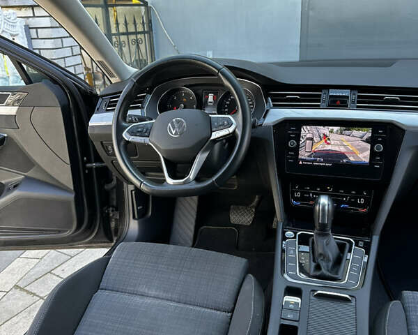 Фольксваген Пассат 2021 в Львове на Automoto.ua Серый Фольксваген Пассат, объемом двигателя 1.98 л и пробегом 207 тыс. км за 21500 $, фото 16 на Automoto.ua