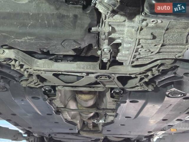 Сірий Фольксваген Пассат, об'ємом двигуна 2 л та пробігом 179 тис. км за 22990 $, фото 85 на Automoto.ua