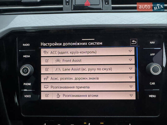 Фольксваген Пассат 2021 в Стрые на Automoto.ua Серый Фольксваген Пассат, объемом двигателя 1.97 л и пробегом 190 тыс. км за 19999 $, фото 29 на Automoto.ua