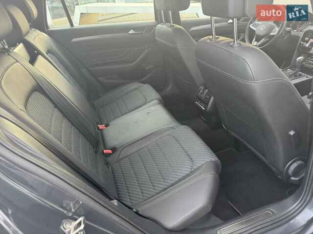 Серый Фольксваген Пассат, объемом двигателя 2 л и пробегом 208 тыс. км за 22700 $, фото 33 на Automoto.ua