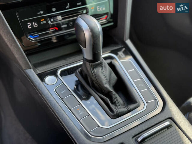 Серый Фольксваген Пассат, объемом двигателя 1.4 л и пробегом 133 тыс. км за 23800 $, фото 33 на Automoto.ua