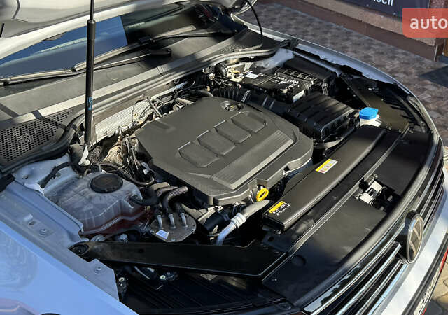 Серый Фольксваген Пассат, объемом двигателя 1.97 л и пробегом 175 тыс. км за 22741 $, фото 46 на Automoto.ua