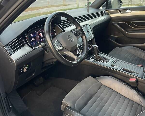 Серый Фольксваген Пассат, объемом двигателя 1.97 л и пробегом 180 тыс. км за 24999 $, фото 41 на Automoto.ua