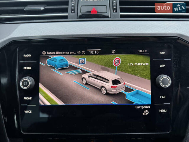 Фольксваген Пассат 2021 в Стрые на Automoto.ua Серый Фольксваген Пассат, объемом двигателя 1.97 л и пробегом 190 тыс. км за 19999 $, фото 30 на Automoto.ua