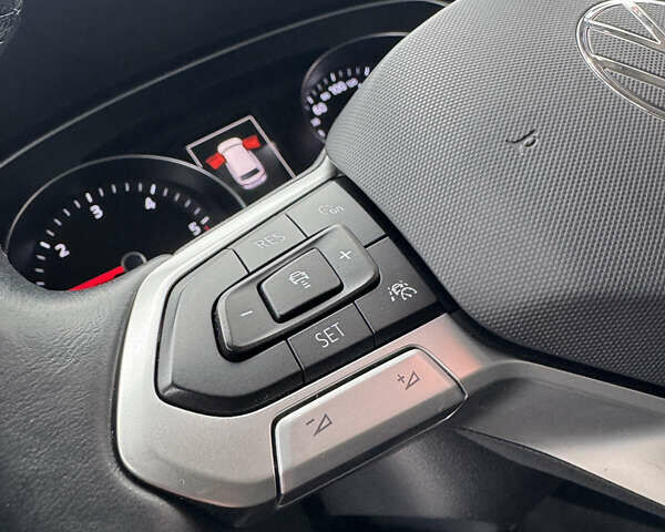 Серый Фольксваген Пассат, объемом двигателя 2 л и пробегом 220 тыс. км за 20500 $, фото 52 на Automoto.ua