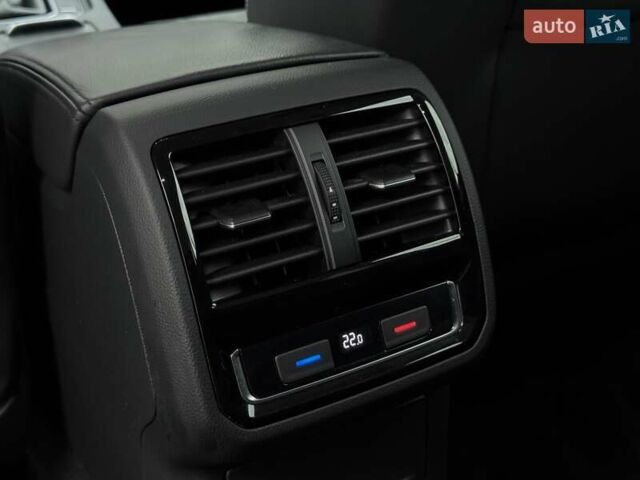 Серый Фольксваген Пассат, объемом двигателя 1.97 л и пробегом 243 тыс. км за 21500 $, фото 66 на Automoto.ua