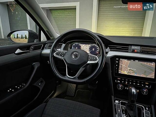 Сірий Фольксваген Пассат, об'ємом двигуна 2 л та пробігом 179 тис. км за 22990 $, фото 12 на Automoto.ua