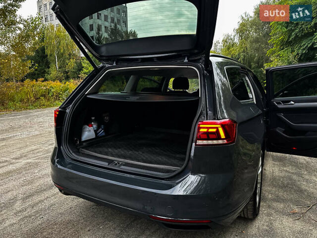 Фольксваген Пассат 2021 в Житомире на Automoto.ua Серый Фольксваген Пассат, объемом двигателя 1.97 л и пробегом 186 тыс. км за 24000 $, фото 4 на Automoto.ua